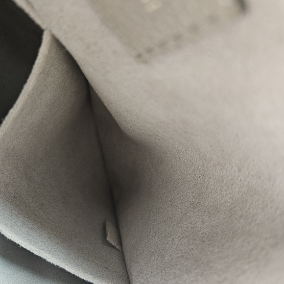 We Accept Offers Louis Vuitton Maida Hobo Turtledove Empriente - Picture 9 of 16